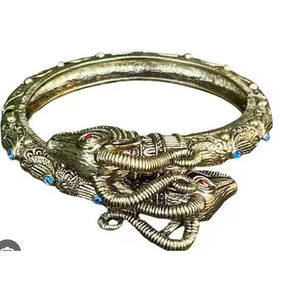 Camrose & Kross JBKennedy Double Ram Head Hinged Bracelet - Picture 1 of 10